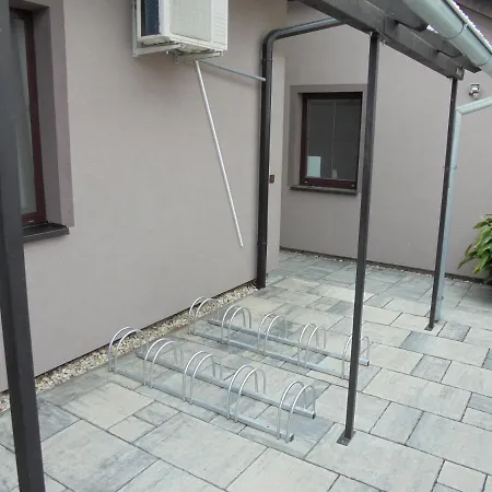 Ubytovani Apartman U Langru Lägenhet